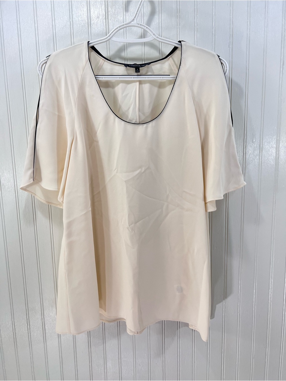 Lafayette 148 New York 100% Silk Split Shoulder Cold Shoulder Blouse Ivory S